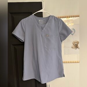 FIGS Women's Light Blue V-neck Scrub Top and joggers SET